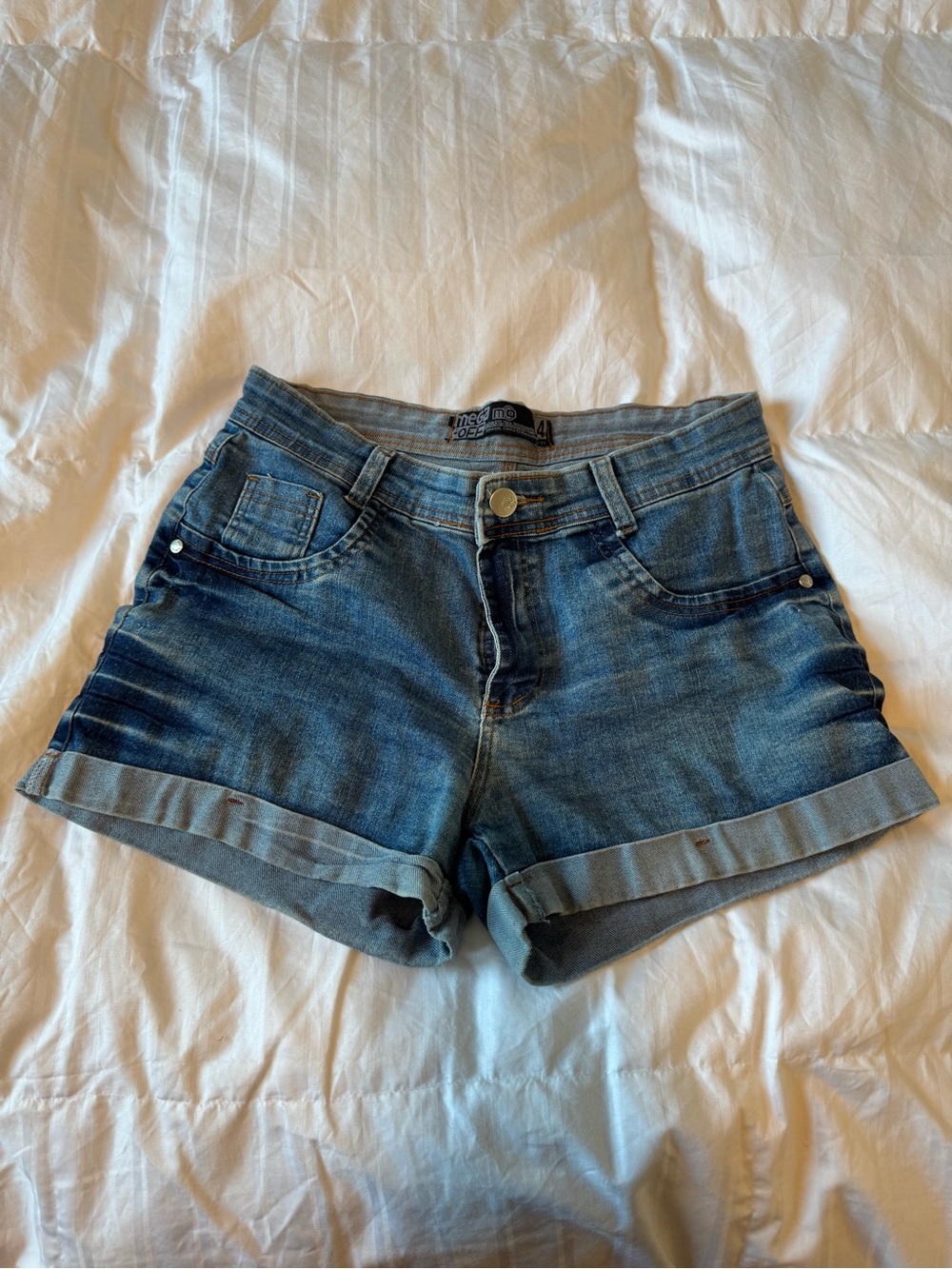 Denim Roll-Cuff Women's Shorts - Blue
